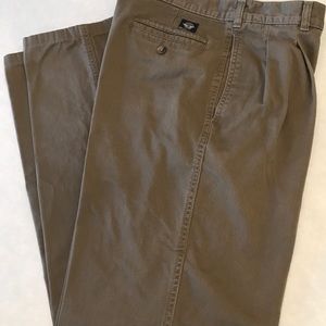 Dockers Classic Fit  33x34